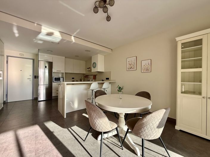 Image No.19-2 Bed Apartment for sale