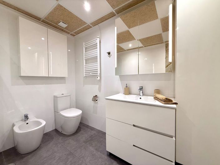 Image No.25-2 Bed Apartment for sale