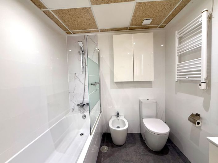 Image No.26-2 Bed Apartment for sale
