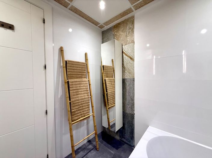 Image No.27-2 Bed Apartment for sale