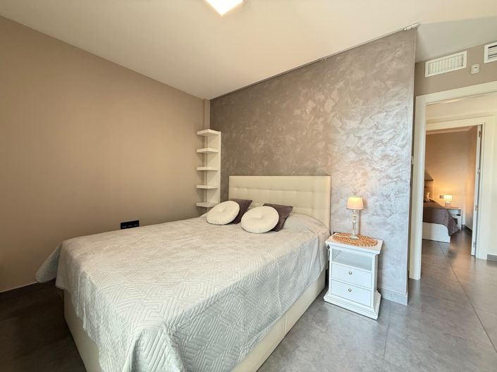 Image No.33-2 Bed Apartment for sale
