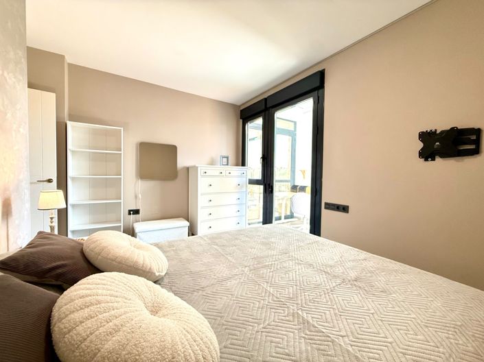 Image No.35-2 Bed Apartment for sale