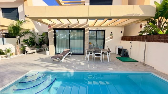 Image No.32-3 Bed Villa for sale