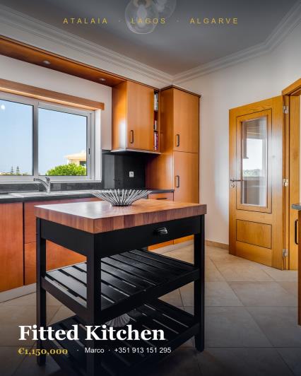 Image No.14-4 Bed Villa / Detached for sale