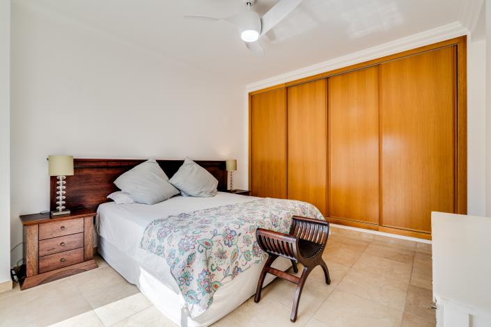 Image No.22-4 Bed Villa / Detached for sale