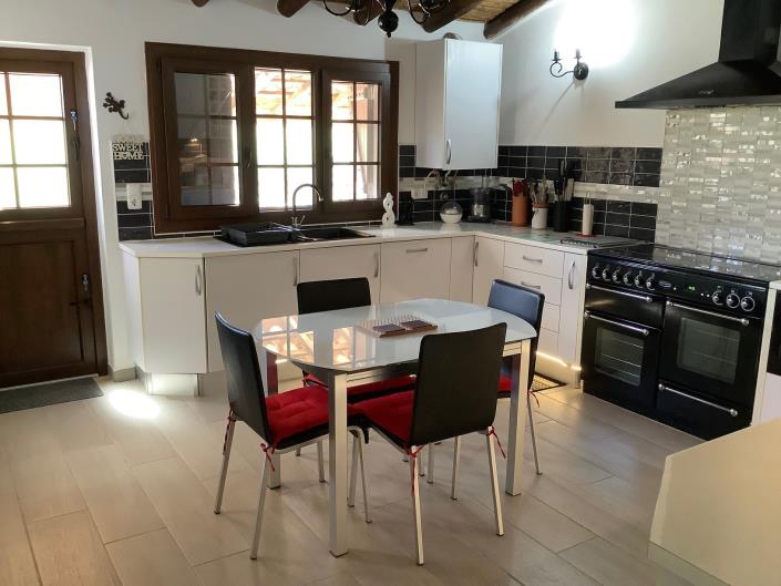 Image No.8-4 Bed Villa / Detached for sale