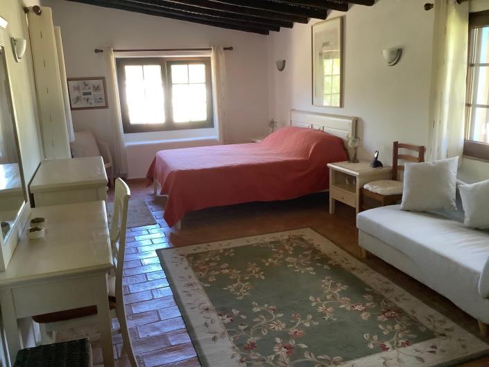 Image No.11-4 Bed Villa / Detached for sale
