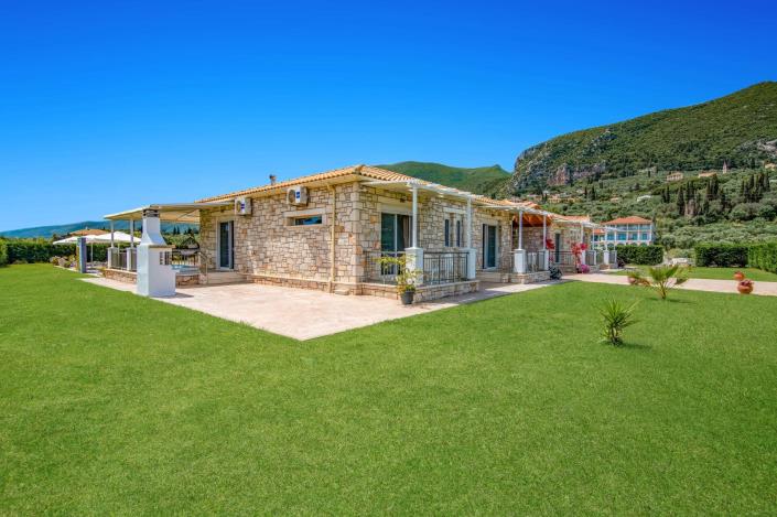 Image No.23-4 Bed Villa / Detached for sale
