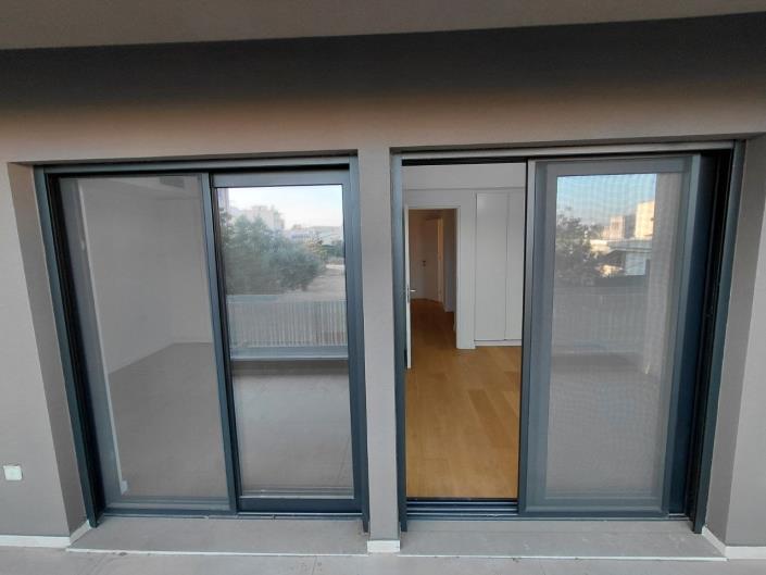 Image No.9-2 Bed Maisonette for sale