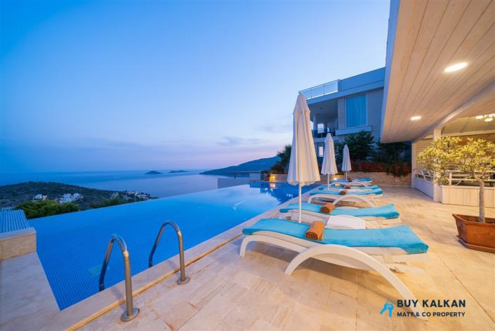 Image No.10-Villa / Détaché de 6 chambres à vendre à Kalkan