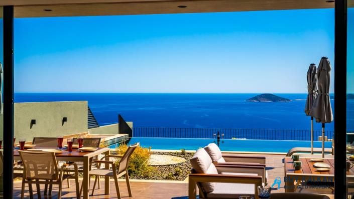 Image No.3-3 Bed Villa for sale