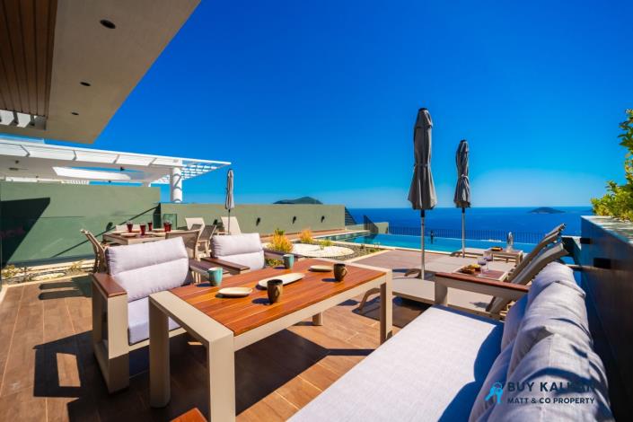 Image No.8-3 Bed Villa for sale