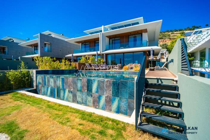 Image No.10-3 Bed Villa for sale
