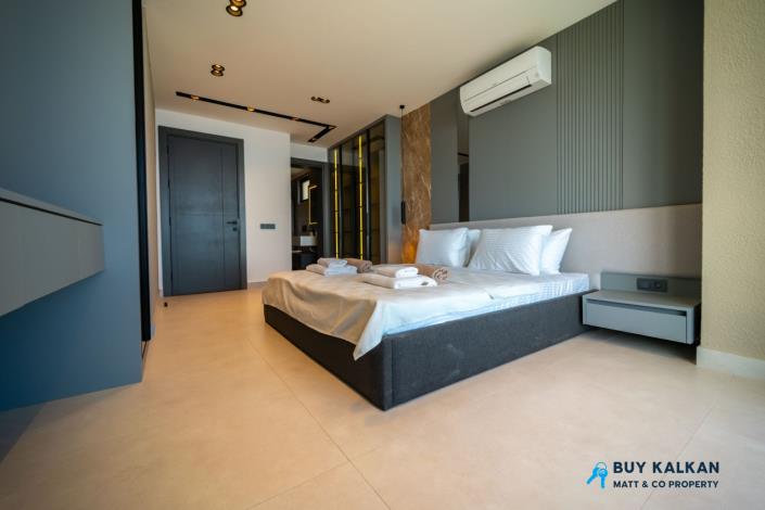 Image No.26-3 Bed Villa for sale