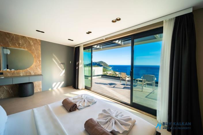 Image No.44-3 Bed Villa / Detached for sale