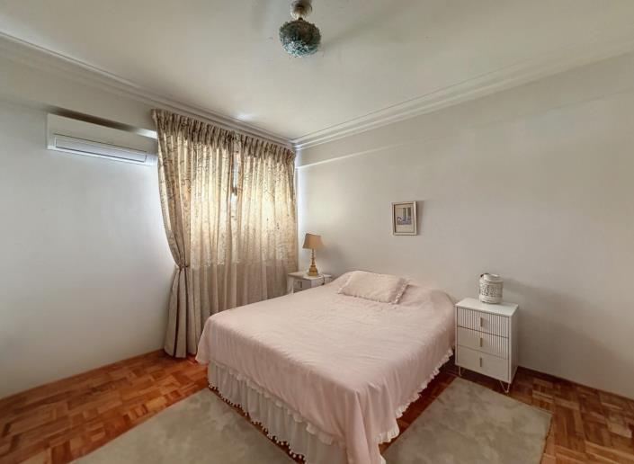 Image No.13-4 Bed Apartment for sale