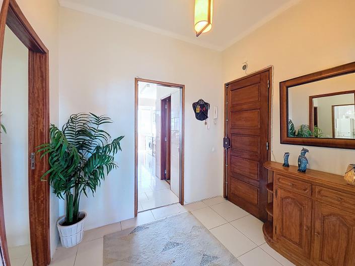 Image No.13-4 Bed Apartment for sale
