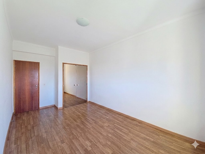 Image No.19-Appartement de 3 chambres à vendre