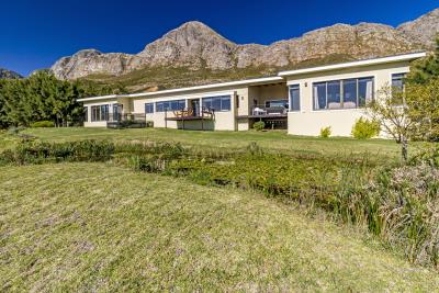 1 - Somerset West, Country Property