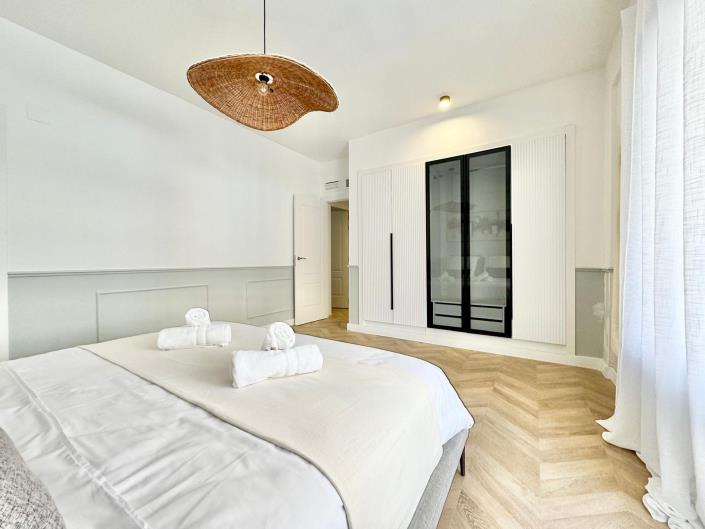 Image No.24-4 Bed Apartment for sale