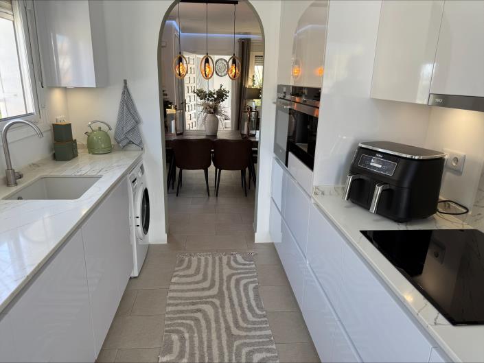 Image No.3-4 Bed Villa / Detached for sale