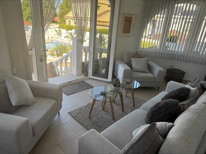 Image No.9-4 Bed Villa / Detached for sale
