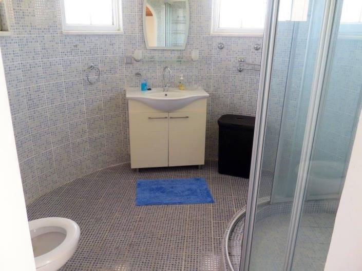 Image No.12-3 Bed Villa / Detached for sale