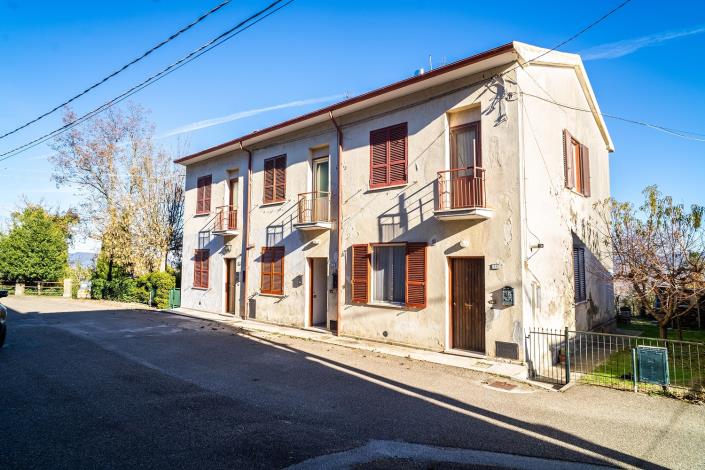 Image No.3-2 Bed Townhouse for sale