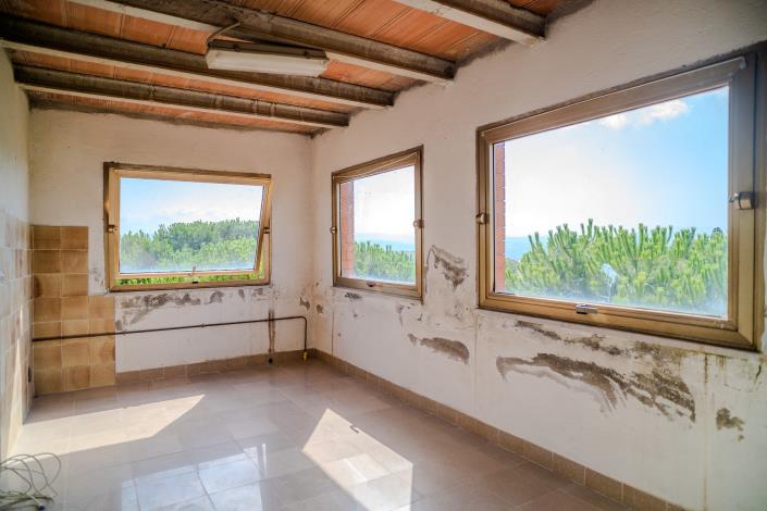 Image No.13-6 Bed Villa / Detached for sale