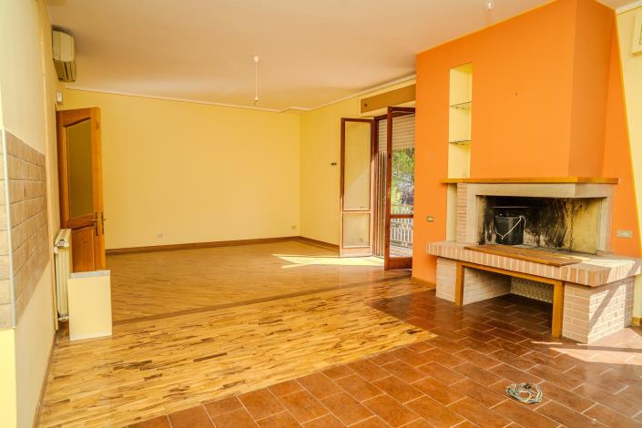 Image No.19-6 Bed Villa / Detached for sale