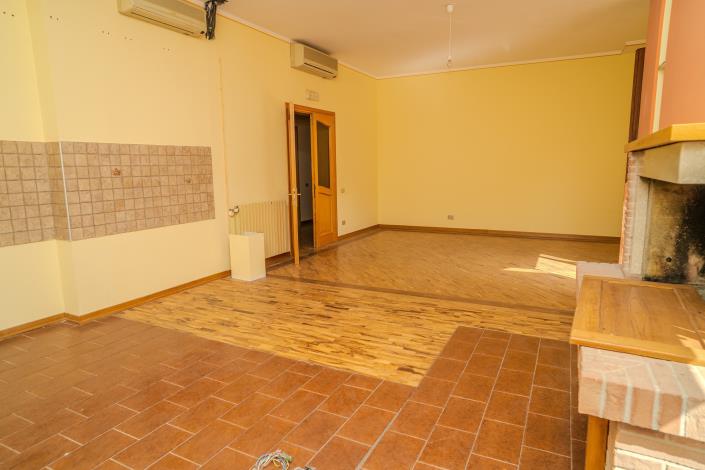 Image No.20-6 Bed Villa / Detached for sale