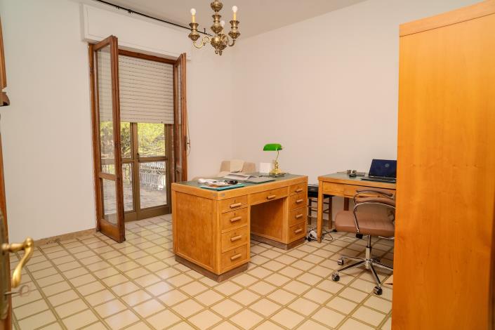Image No.25-6 Bed Villa / Detached for sale
