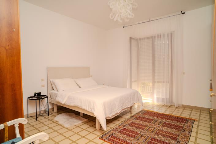 Image No.27-6 Bed Villa / Detached for sale