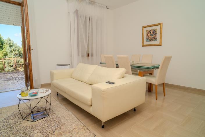 Image No.31-6 Bed Villa / Detached for sale