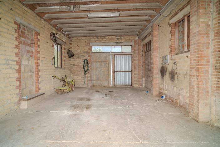 Image No.42-6 Bed Villa / Detached for sale