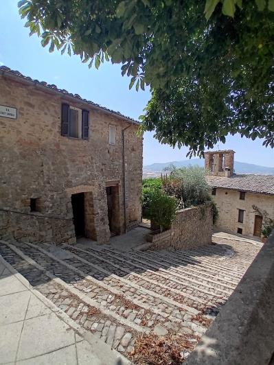 Image No.19-2 Bed Townhouse for sale
