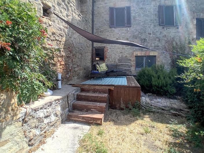 Image No.24-2 Bed Townhouse for sale