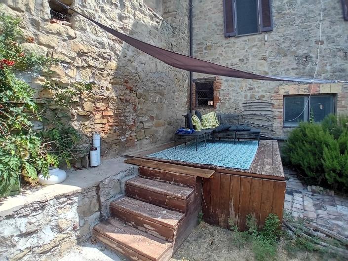 Image No.28-2 Bed Townhouse for sale