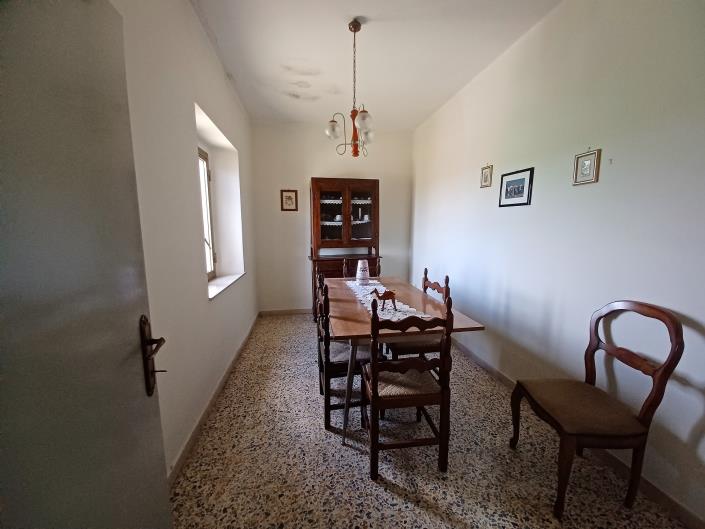 Image No.27-4 Bed Farmhouse for sale