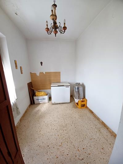 Image No.35-4 Bed Farmhouse for sale