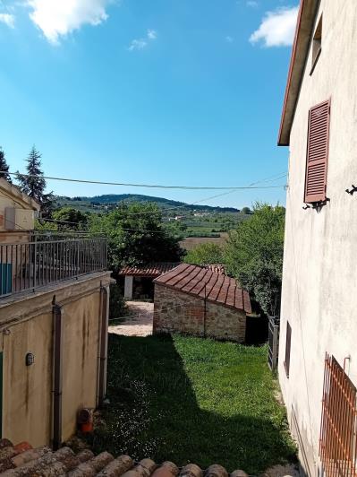 Image No.21-2 Bed Semi-Detached for sale