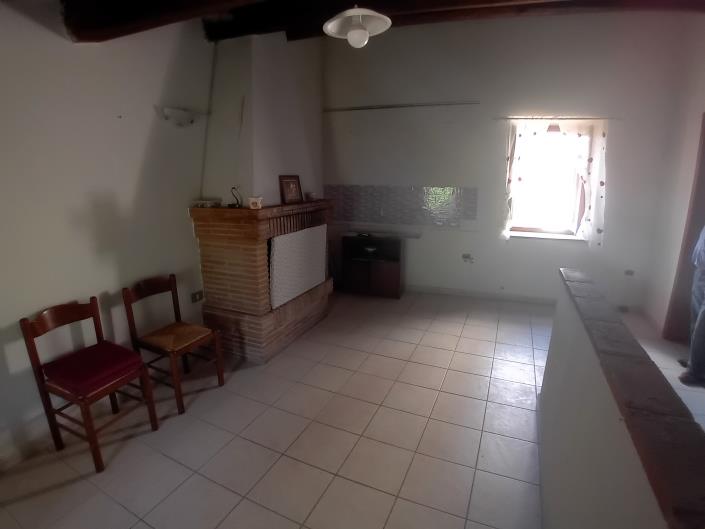 Image No.22-2 Bed Semi-Detached for sale