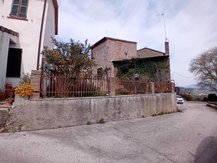 Image No.2-2 Bed Townhouse for sale