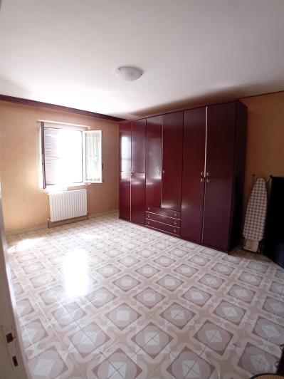 Image No.18-2 Bed Townhouse for sale