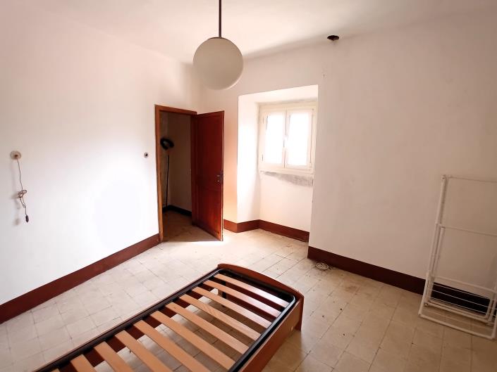 Image No.29-2 Bed Townhouse for sale