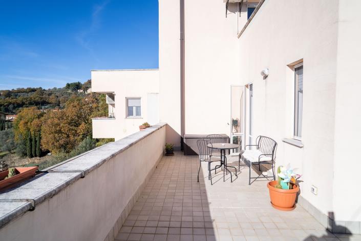 Image No.18-2 Bed Apartment for sale