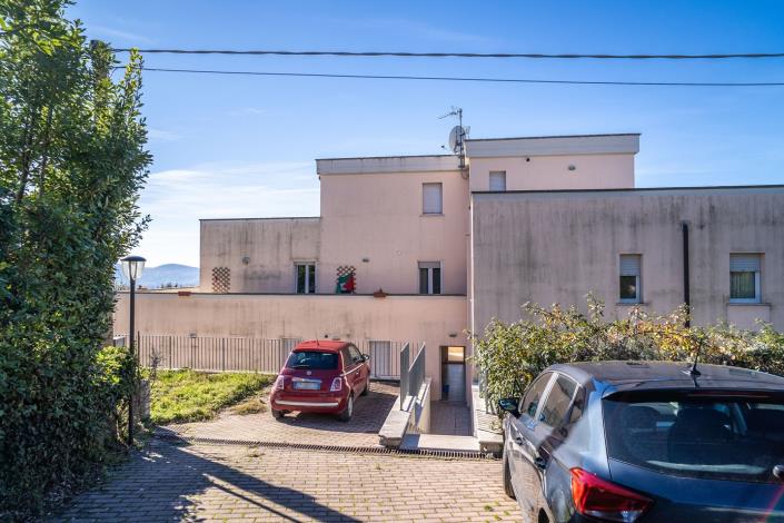 Image No.19-2 Bed Apartment for sale