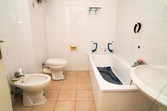 Image No.20-3 Bed Semi-Detached for sale