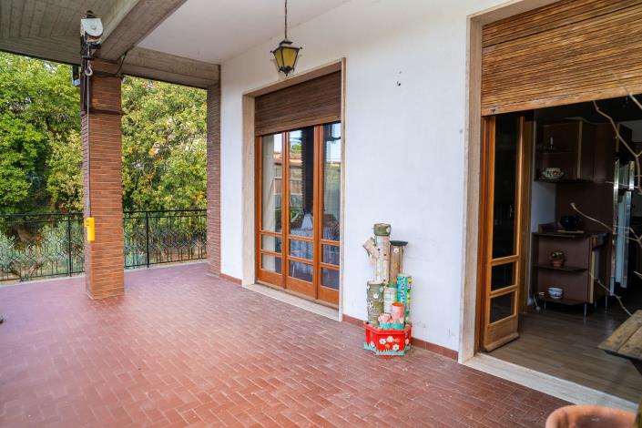 Image No.21-5 Bed Villa / Detached for sale