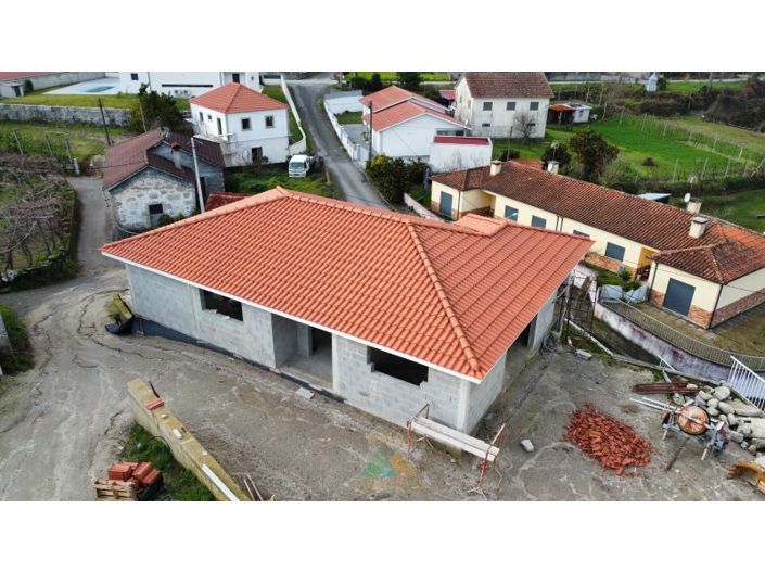 Image No.19-3 Bed House for sale